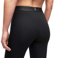 Le Bent Lightweight Base Layer Bottom - Women's 13 Le Bent Lightweight Base Layer Bottom - Women's -Campman Sales Store BB2022 001 On Body RearDetail 4 08042.1605823735