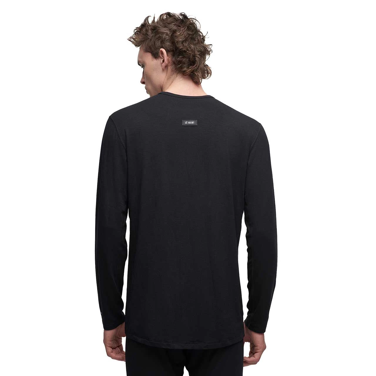 Le Bent Midweight Base Layer Crew - Men's 6 Le Bent Midweight Base Layer Crew - Men's - Image 4
