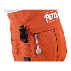 Petzl SAKAPOCHE Chalk Bag 8 Petzl SAKAPOCHE Chalk Bag -Campman Sales Store S040AA SAKAPOCHE brush pocket copy 73073.1646346388