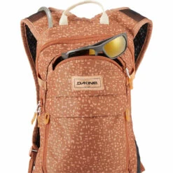Dakine Women's Syncline 12L Hydration Pack -Campman Sales Store WOMENSSYNCLINE12L SIERRAFOSSIL 194626396293 10003429 SIERRAFOSS 12X PT03 07208.1617388798